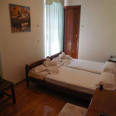 Adonis Rooms Skopelos Town Bagian luar foto