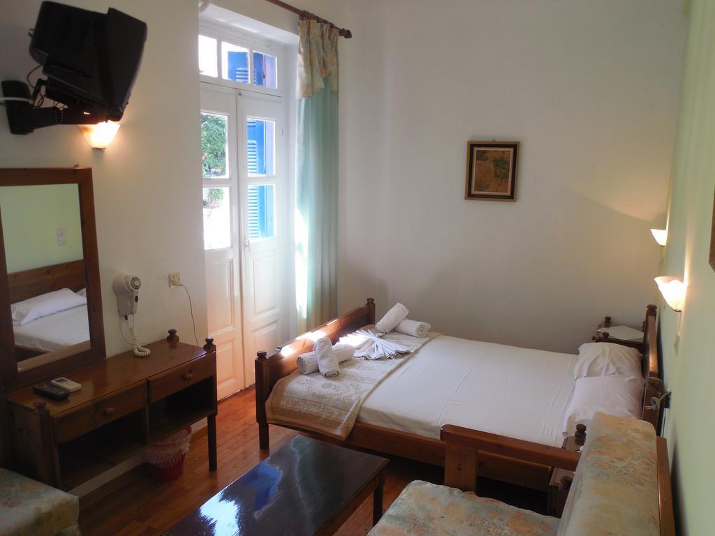 Adonis Rooms Skopelos Town Bagian luar foto