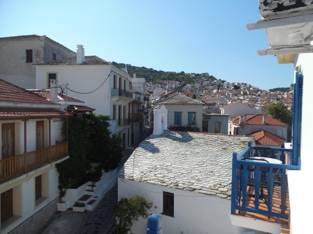 Adonis Rooms Skopelos Town Bagian luar foto