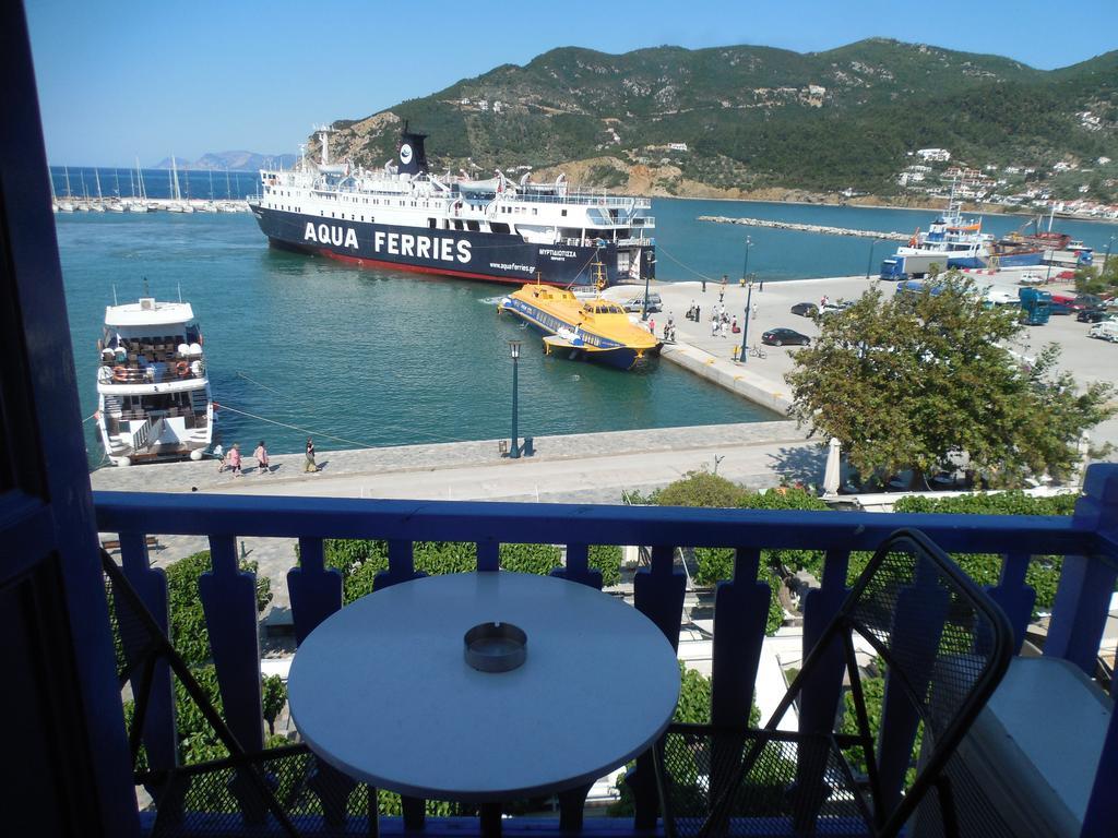 Adonis Rooms Skopelos Town Bagian luar foto