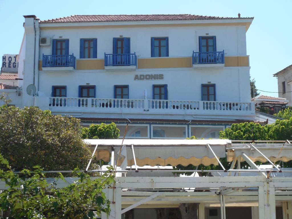 Adonis Rooms Skopelos Town Bagian luar foto